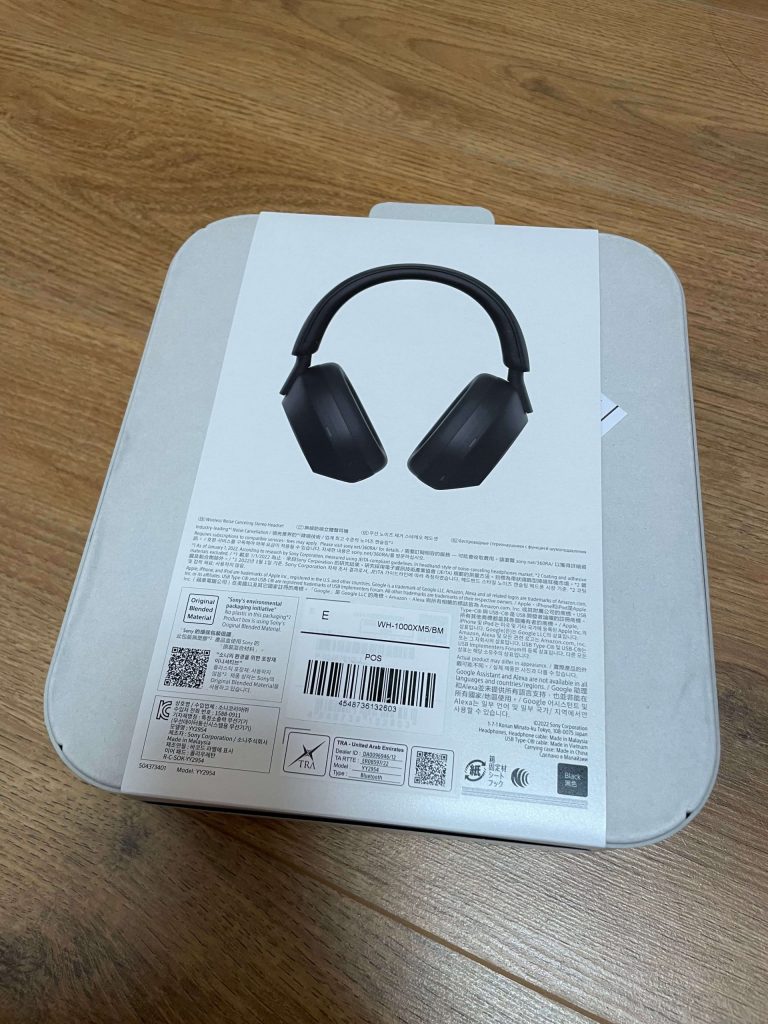 SONY 耳罩式耳機 WH-1000XM5 藍牙無線耳機外盒背面